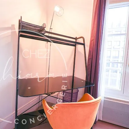 Bail Mobilite - Feel At In - Chic & Cozy Apartment