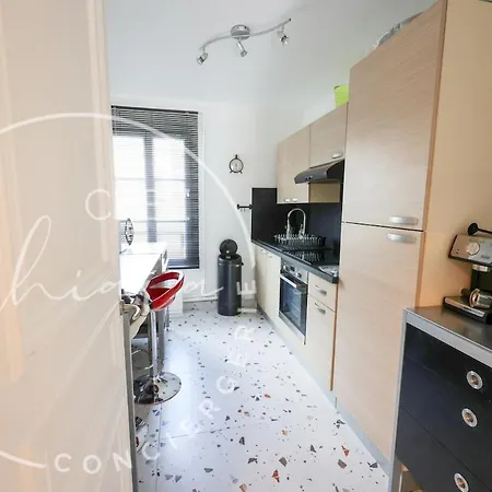 Bail Mobilite - Feel At In - Chic & Cozy *